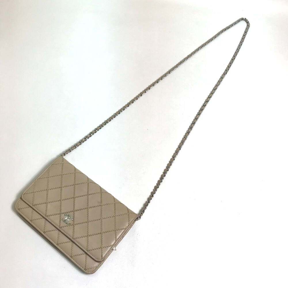 CHANEL Authentic Cream Wallet - Picture 3 of 16